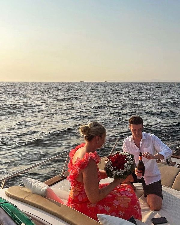 A Sunset to remember! 💫
Swipe through a magical evening aboard our exclusive sunset tour!
Where the golden light meets the sea and dreams come true. Some moments are meant to last forever, especially when they come with a surprise proposal under the setting ☀️. From the soft waves to the champagne toast, every detail was planned with love, and the answer was YES 💙 Create your once in a lifetime moment with us! 🌐www.sunrisesorrento.com
📩info@sunrisesorrento.com
📱+39 334 994 0458. #SunsetProposal #RomanticGetaway #EngagedAtSunset #LoveInItaly #ProposalIdeas #LuxuryExperience #AmalfiCoast #CoupleGoals #SheSaidYes #SunsetVibes #BoatProposal #TravelInspo #JustEngaged #SurpriseProposal #RomanticEscape #CoastalViews #GoldenHourMagic #DreamProposal #ItalyWithLove #SeasideRomance