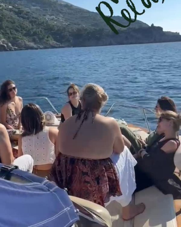 All you need is to relax - we do the rest 💙🔆🌊. #travelgram #adventure #boatlife #oceanview #capri