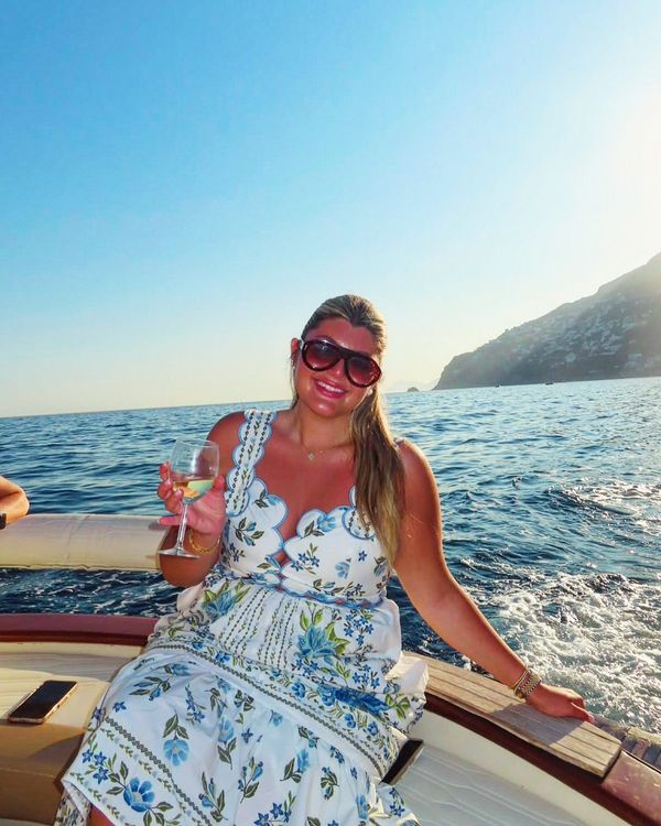 Nothing makes us happier than seeing these smiles! 🌊✨ There is nothing quite like the magic of the Amalfi Coast from the water, but the absolute best view on our boats will always be our happy guests. Thank you for bringing your endless energy, laughter, and sunshine on board with us! 🇮🇹🍋Ready to create your own unforgettable summer memories? Drop a 🛥️ in the comments to book your private tour! 🌐www.sunrisesorrento.com
📩info@sunrisesorrento.com
📱+39 334 994 0458 #amalficoast #boatlife #beautifuldestinations #travelitaly #sunset