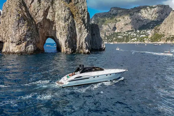 Giorno 1: Capri, icona del Mediterraneo — 1