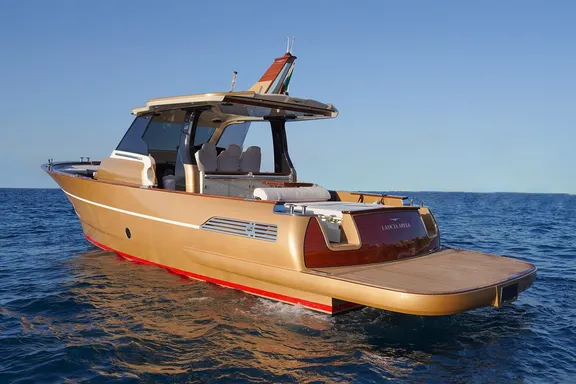 Outdoor spaces for relaxation and conviviality — 1