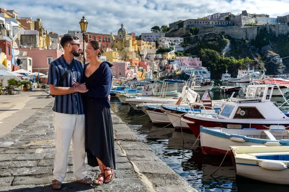 Day 4 – Procida: Authenticity and Mediterranean Colors — 4